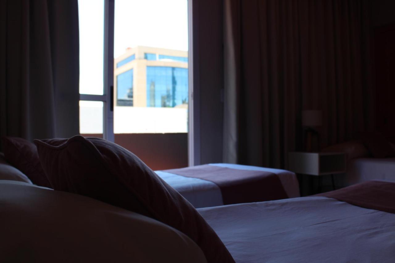 City Hotel ポサーダス エクステリア 写真